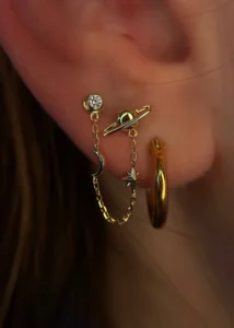 studio piercingu kraków, kolczyki złote, kolczyki srebrne, kolczyki ze stali chirurgicznej, kolczyki kółka, kolczyki z perłą, kolczyki dla dziewczynki
