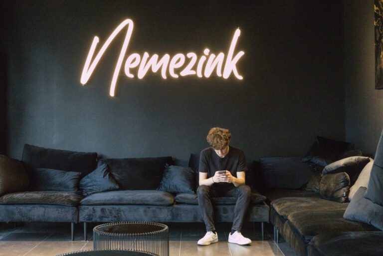 le kosztuje tatuaż, cena tatuażu, cena małego tatuażu, cena dużego tatuażu, tatuaż Kraków
