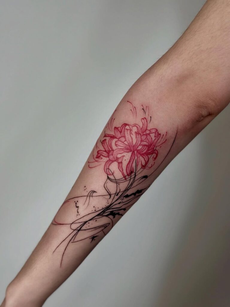 studio tatuażu Kraków, abstrakcyjne tatuaże, kobiece tatuaże, tatuaż fineline, wzory tatuaży dla kobiet, tatuaże kwiatów