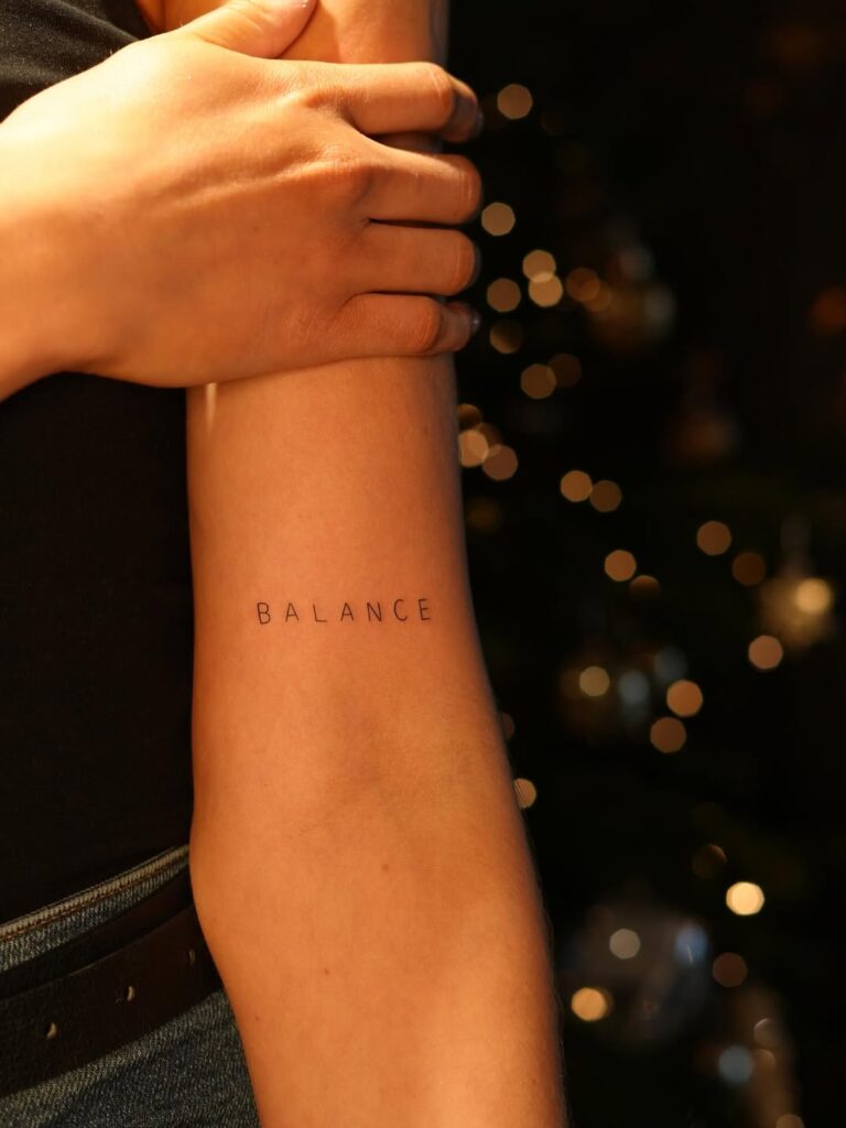 znaczenie tatuażu wilka symbolika tatuaży męskich tatuaże z motywem lasu najpopularniejsze motywy tatuaży damskich inspiracje na kobiecy tatuaż Nemezink Tattoo Studio Kraków